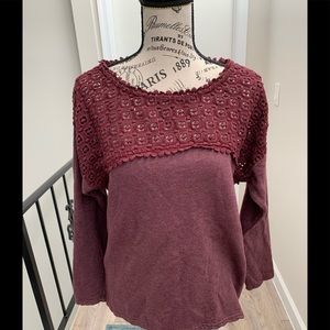 Ladies O’Neill top/ sweater